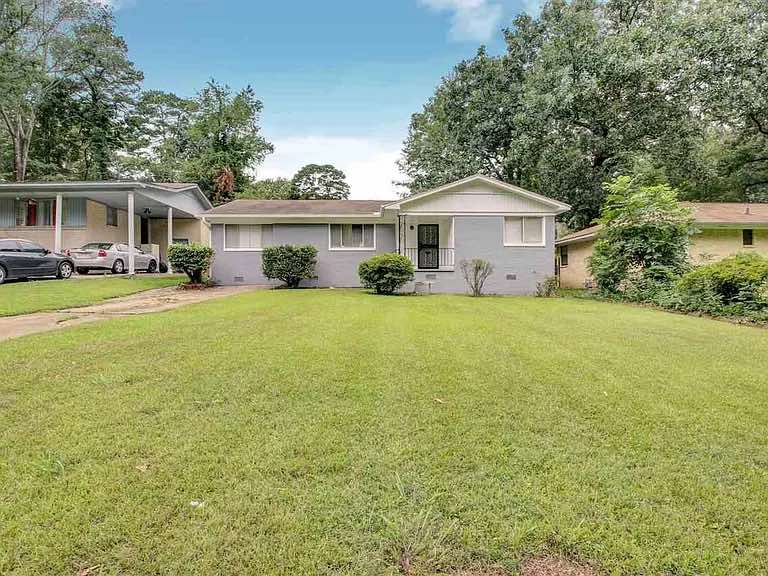 Little Rock home we bought.