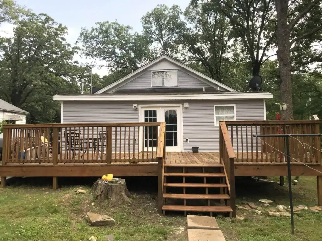 Front of a home in Little rock that we bought fast for cash